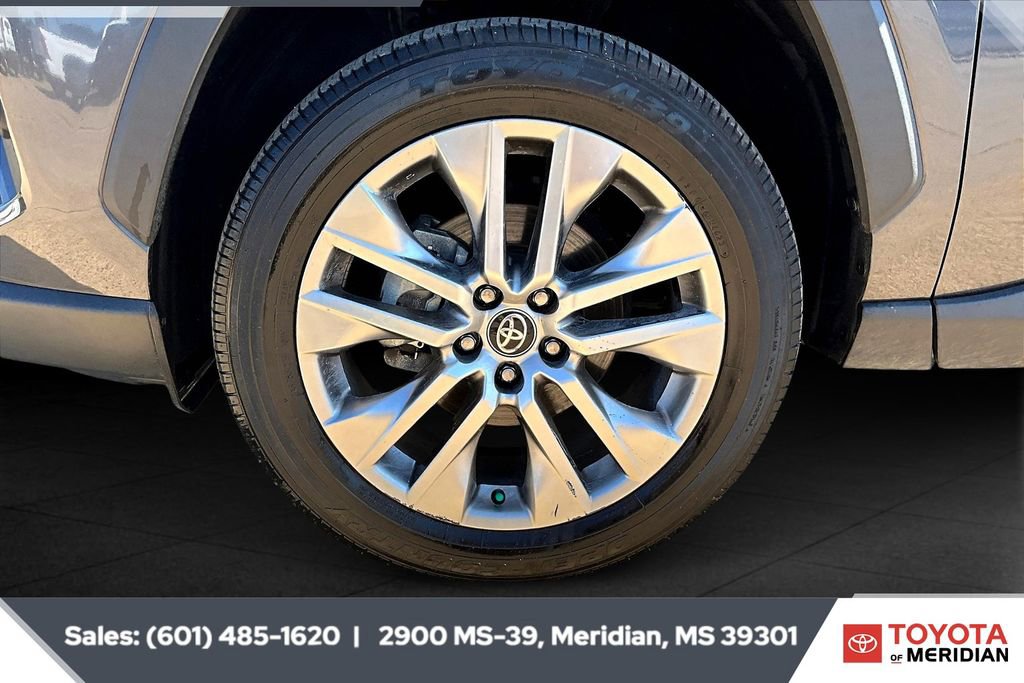 Used 2024 Toyota RAV4 XLE Premium image 7