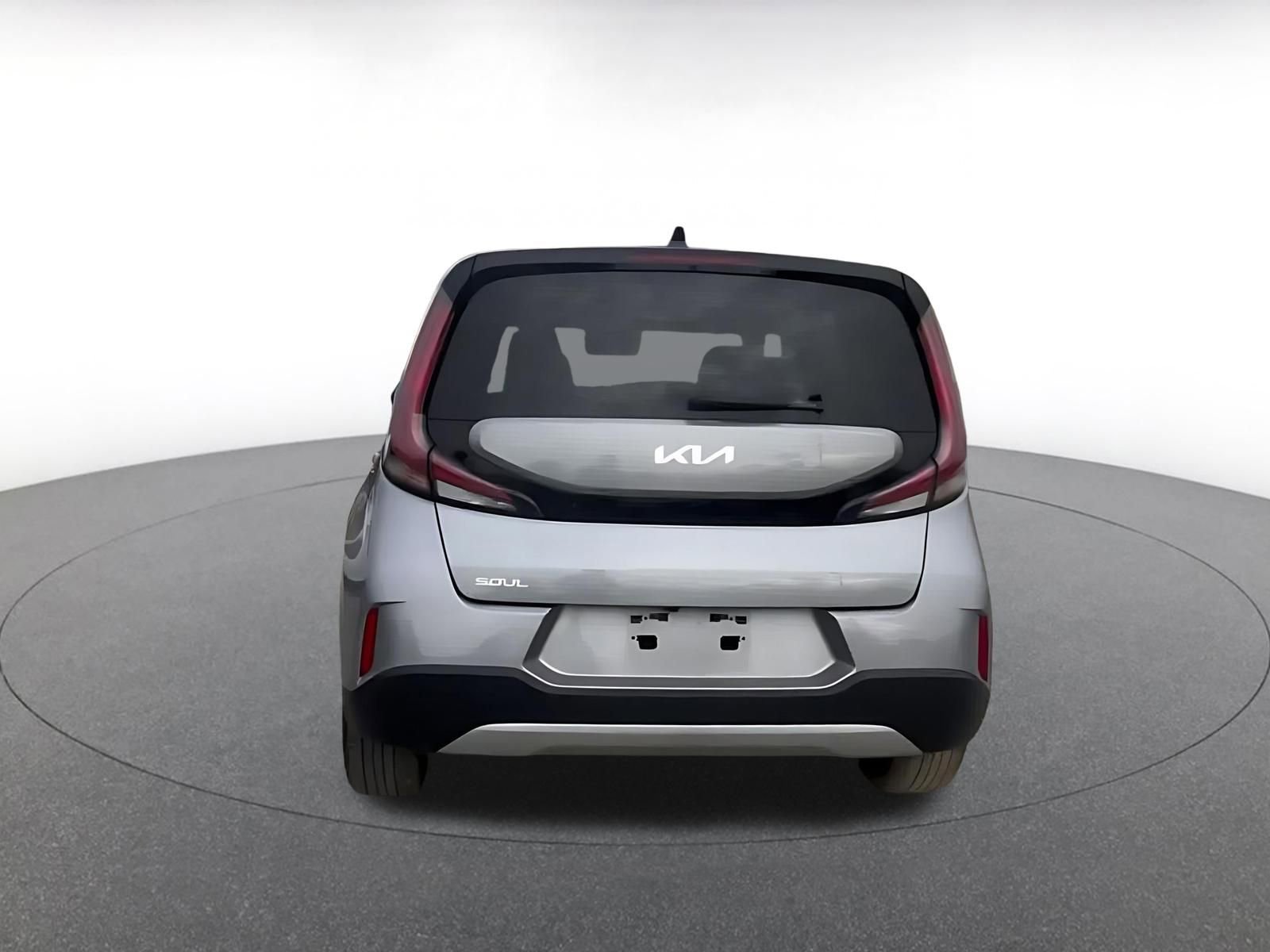 Used 2025 Kia Soul LX w/ LX Technology Package image 12