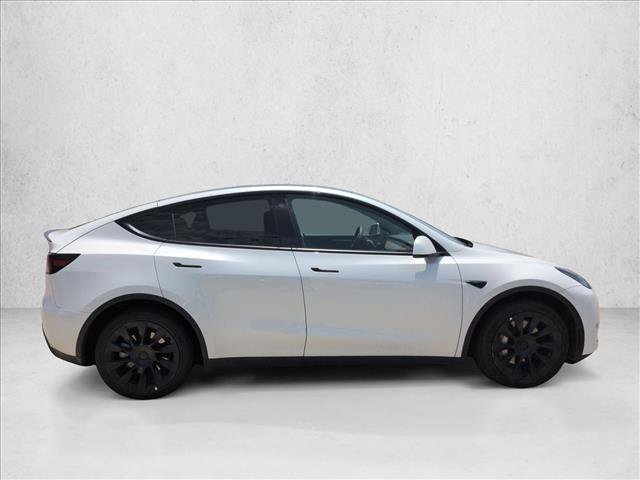 Used 2023 Tesla Model Y Long Range AWD/4WD image 4