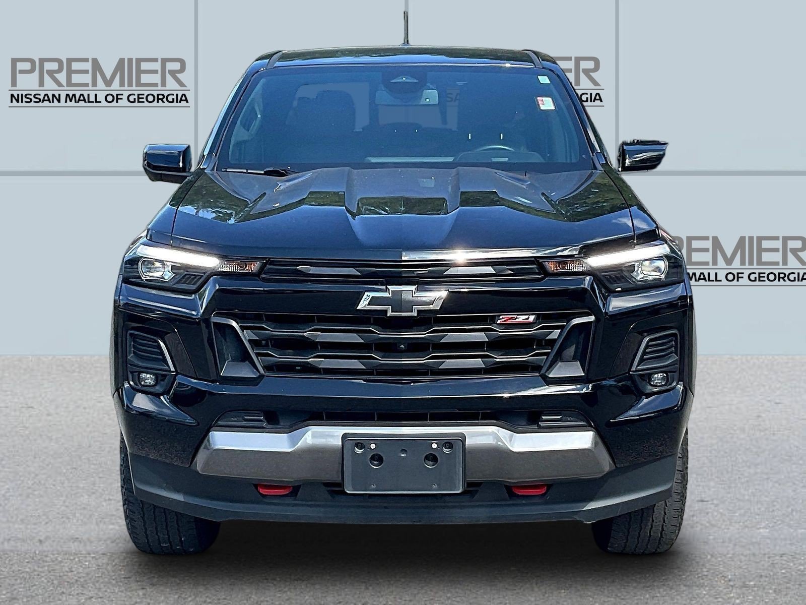 Used 2023 Chevrolet Colorado Z71 w/ Z71 Convenience Package 2 AWD/4WD image 2