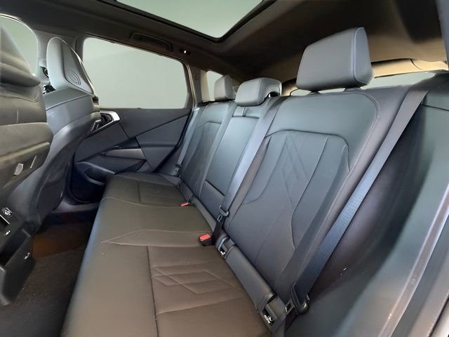 Used 2025 BMW X3 M50 w/ Premium Package AWD/4WD image 32