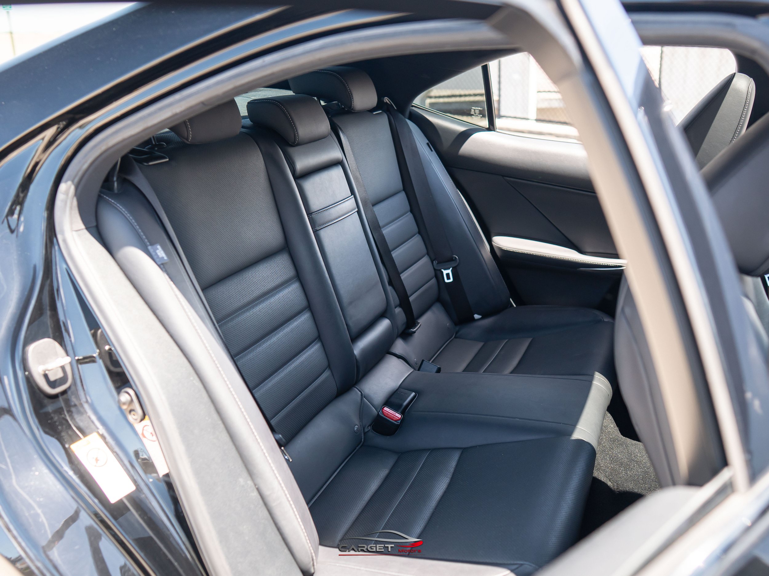 Used 2019 Lexus IS 300 F Sport w/ F Sport Package RWD image 16