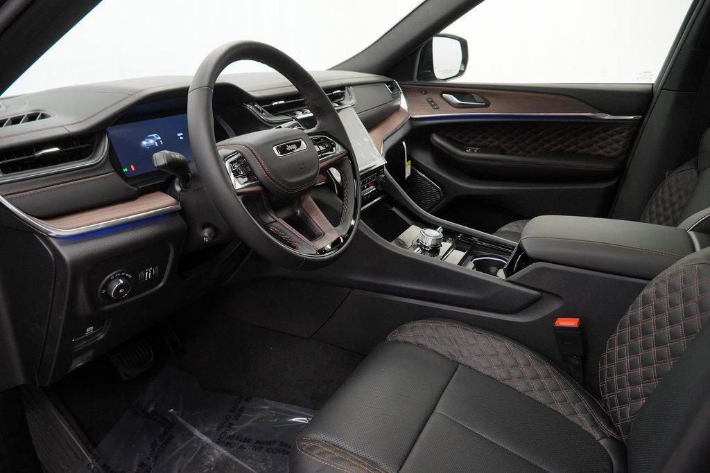 New 2025 Jeep Grand Cherokee L Summit w/ Obsidian Package image 18