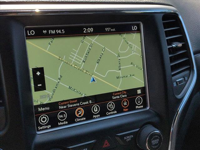 Used 2018 Jeep Grand Cherokee Altitude image 13