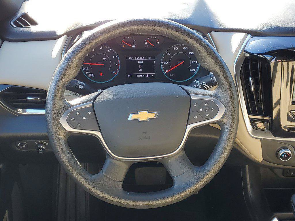 Used 2023 Chevrolet Traverse LS AWD/4WD image 24