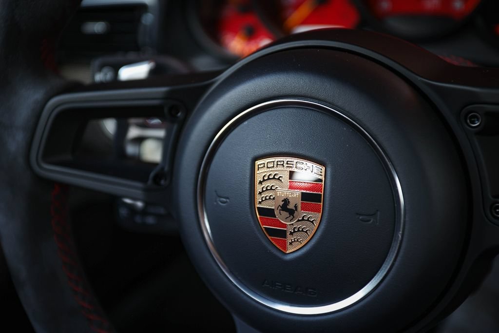 Used 2018 Porsche 911 GT2 RS RWD image 27
