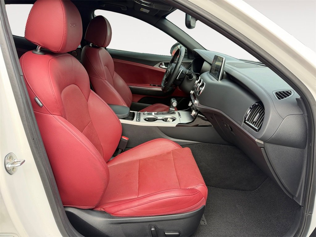 Used 2019 Kia Stinger GT1 image 15