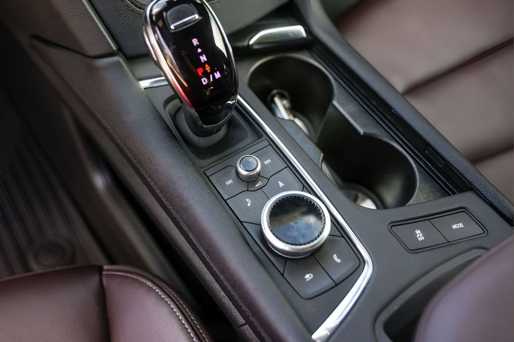 Certified 2024 Cadillac XT6 Premium Luxury w/ LPO, Floor Liner Package image 21