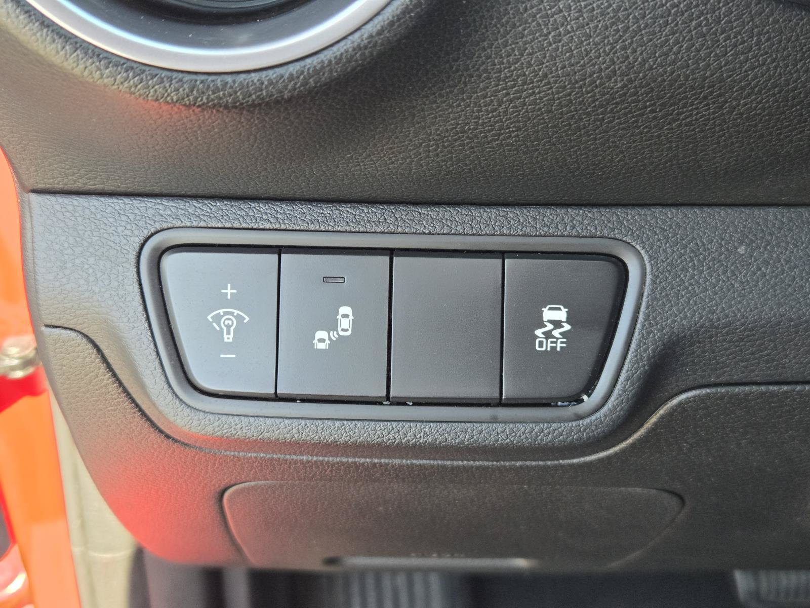 Used 2023 Kia Forte LXS w/ LXS Technology Package FWD image 18