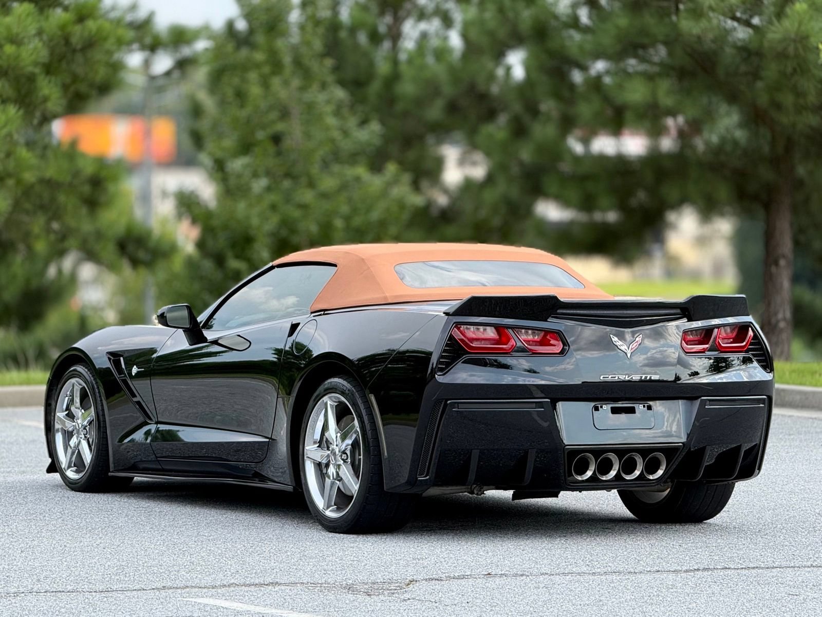 Used 2015 Chevrolet Corvette Stingray Convertible w/ 3LT Preferred Equipment Group RWD image 10