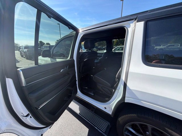 Used 2025 Jeep Grand Wagoneer Series II Obsidian w/ Quick Order Packagew 28T AWD/4WD image 13