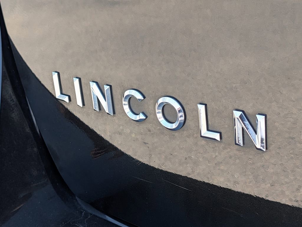 Used 2014 Lincoln MKX AWD w/ Equipment Group 102A image 11