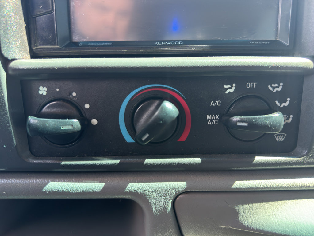 Used 2004 Ford F350 XLT AWD/4WD image 30