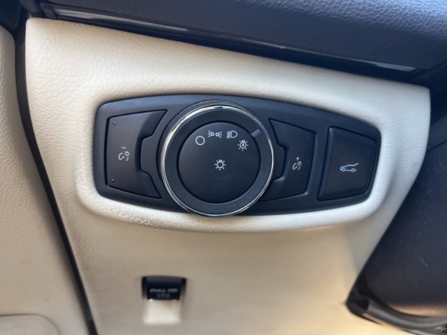 Used 2015 Lincoln MKZ Hybrid w/ Equipment Group 202A Reserve image 21