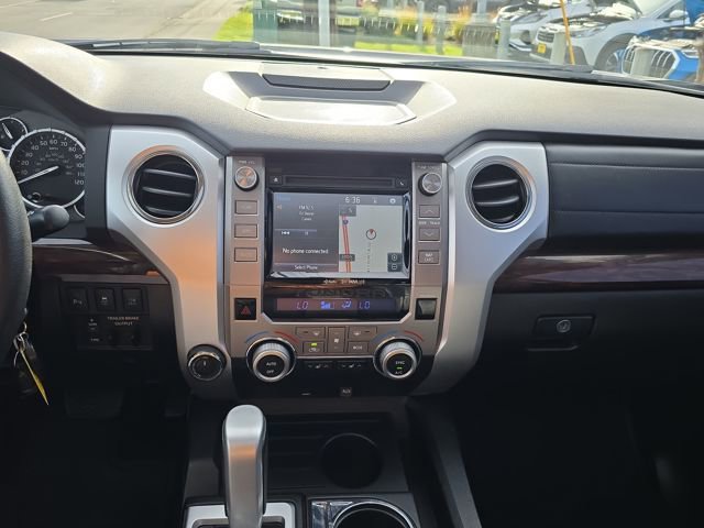 Used 2016 Toyota Tundra Limited w/ Limited Premium Package image 21