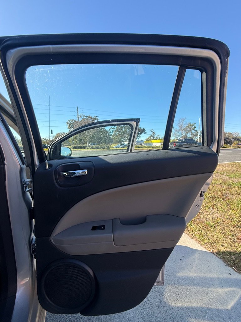 Used 2012 Dodge Caliber SXT image 15