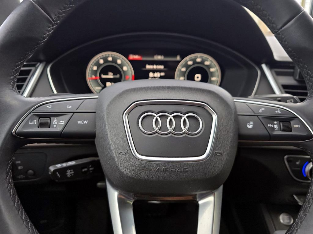 Used 2025 Audi Q5 2.0T Premium image 12