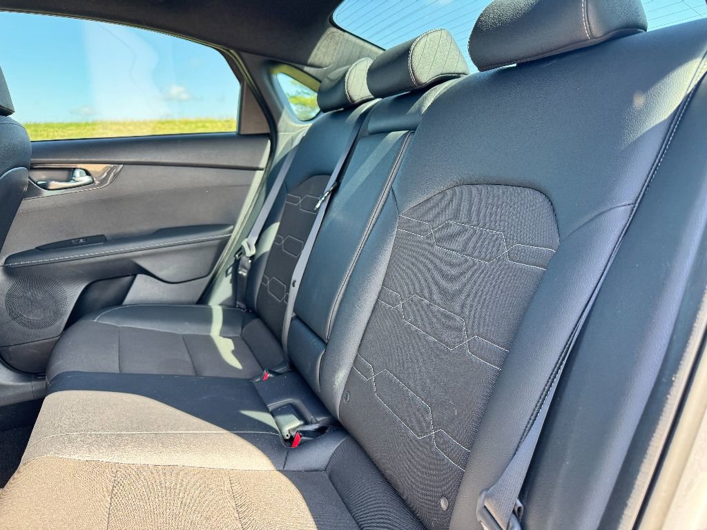 Used 2023 Kia Forte GT-Line image 14