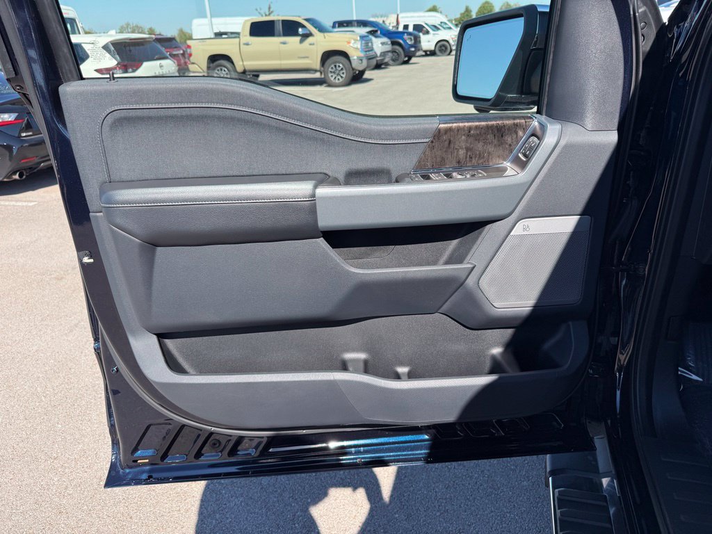 Used 2022 Ford F150 Lariat w/ Equipment Group 502A High AWD/4WD image 10