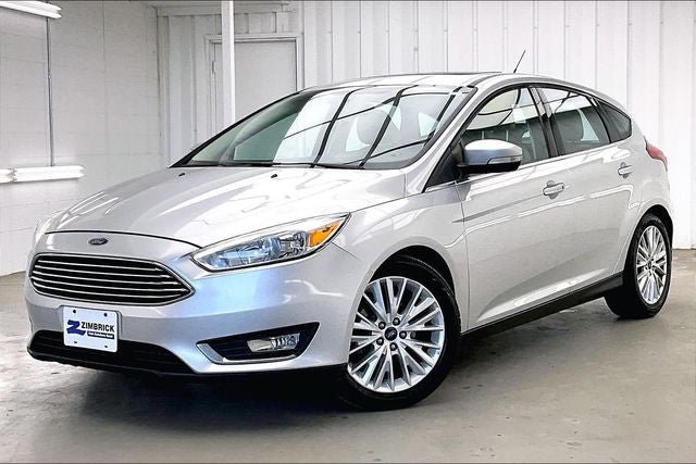 Used 2018 Ford Focus Titanium FWD image 2
