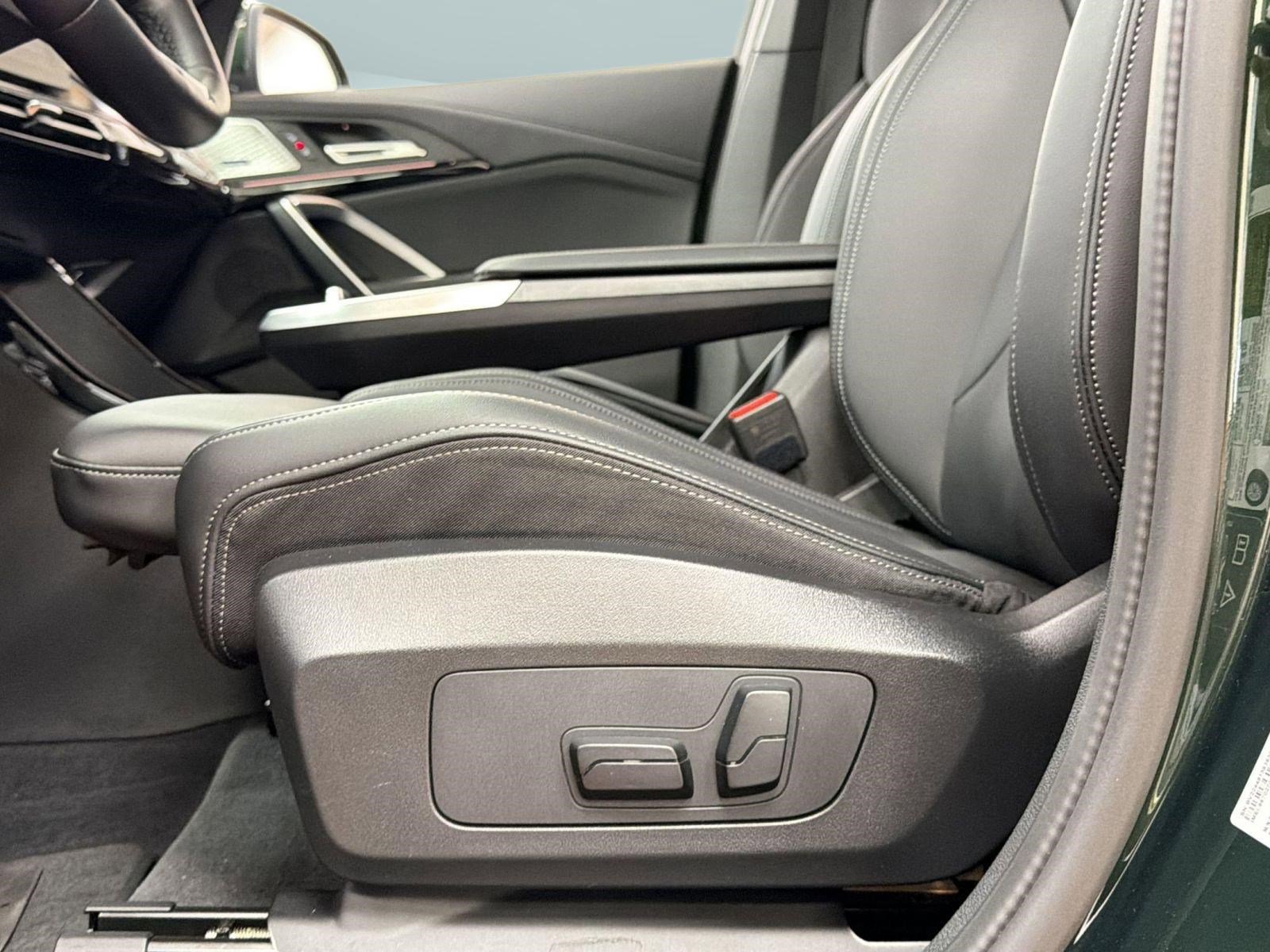 Used 2025 BMW X1 xDrive28i w/ Convenience Package image 14