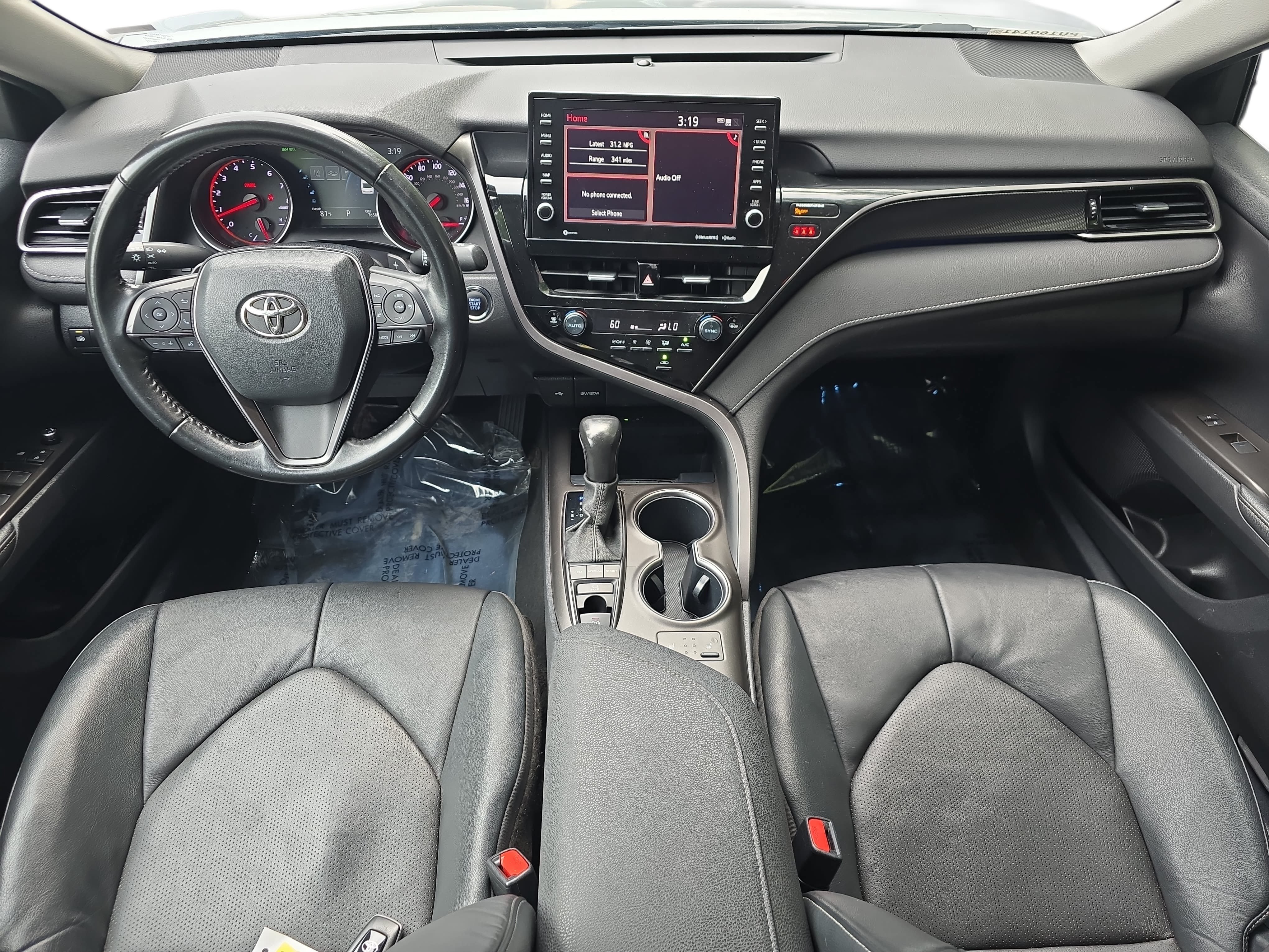 Used 2023 Toyota Camry XSE FWD image 9