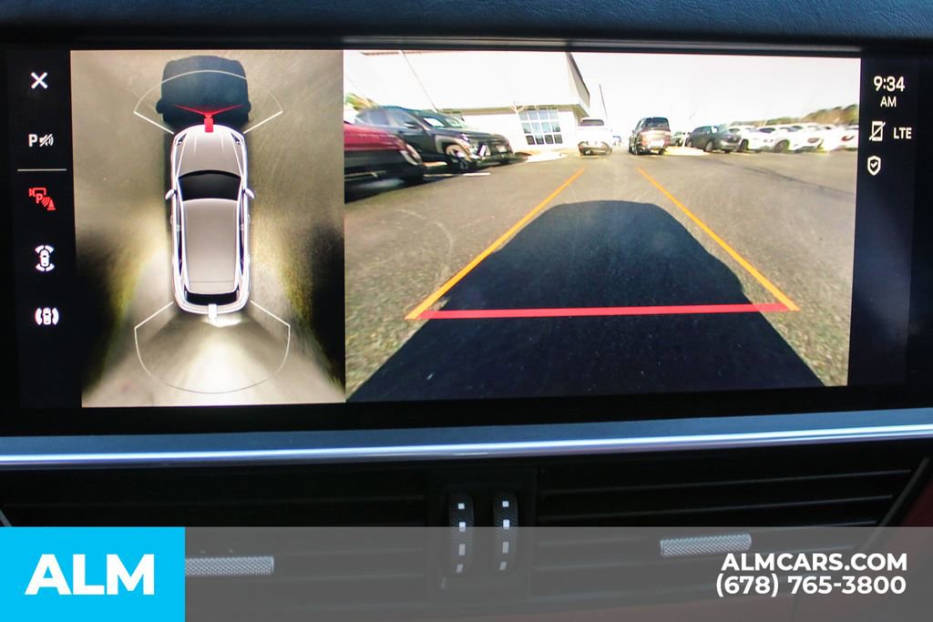 Used 2023 Porsche Cayenne S Platinum w/ Premium Package Plus image 30