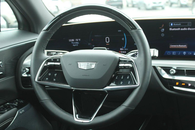 Used 2025 Cadillac Lyriq Luxury w/ LPO, Floor Liner Package AWD/4WD image 14