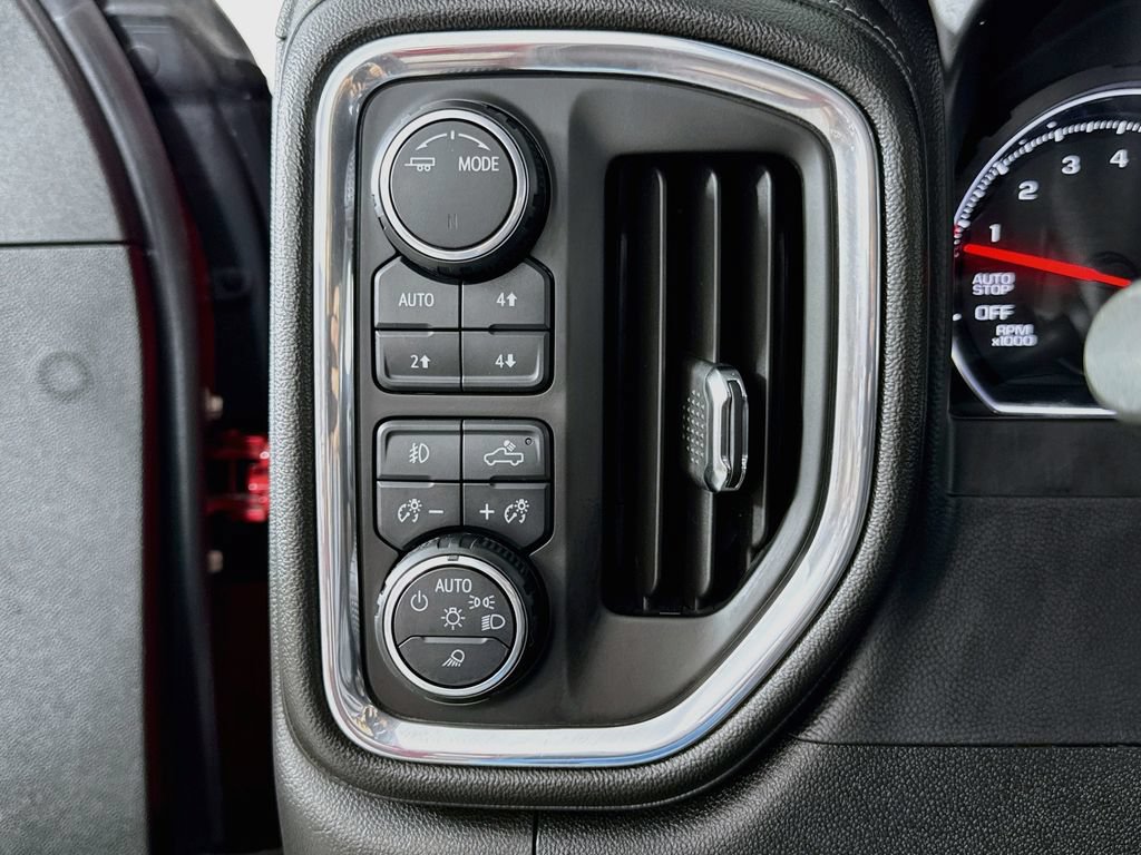 Used 2020 Chevrolet Silverado 1500 RST w/ True North Edition AWD/4WD image 18