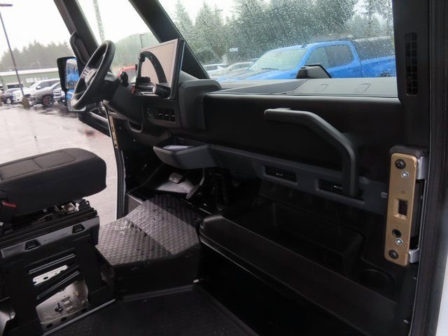 Used 2024 Chevrolet Brightdrop 400 w/ Commercial Equipment Package AWD/4WD image 31