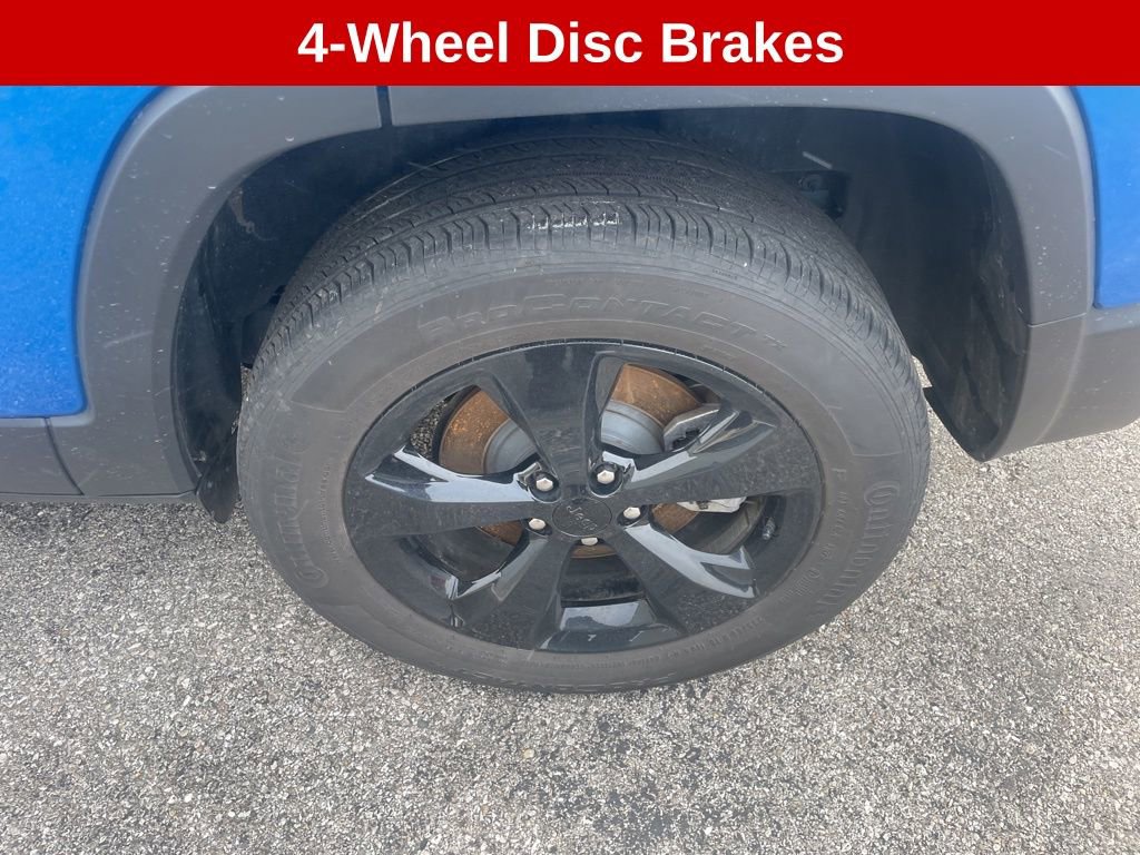 Used 2023 Jeep Cherokee Altitude Lux image 11