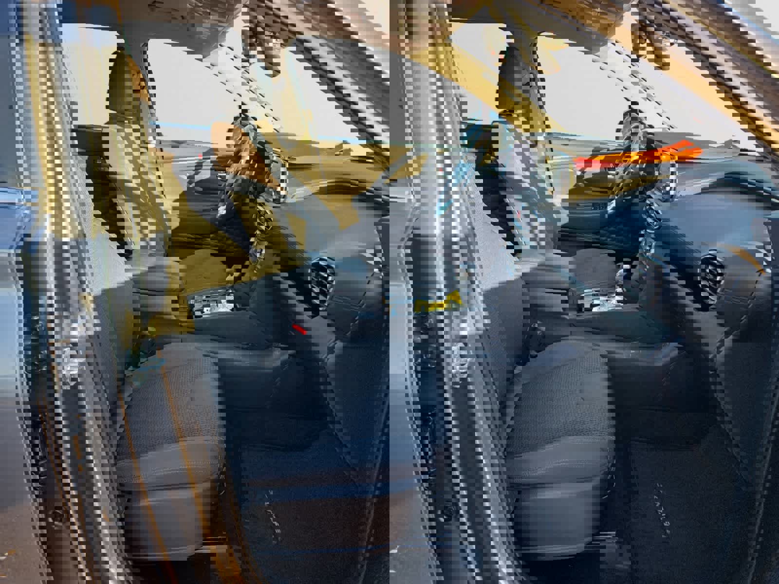 Used 2019 Hyundai Santa Fe SEL image 15