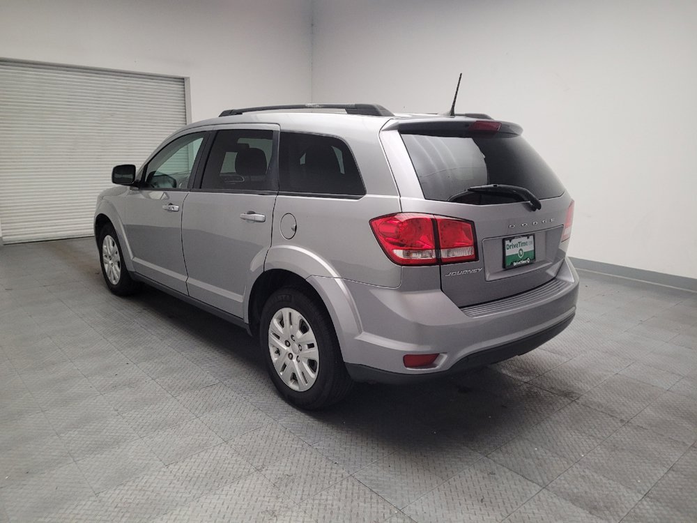 Used 2019 Dodge Journey SE w/ Connectivity Group FWD image 5
