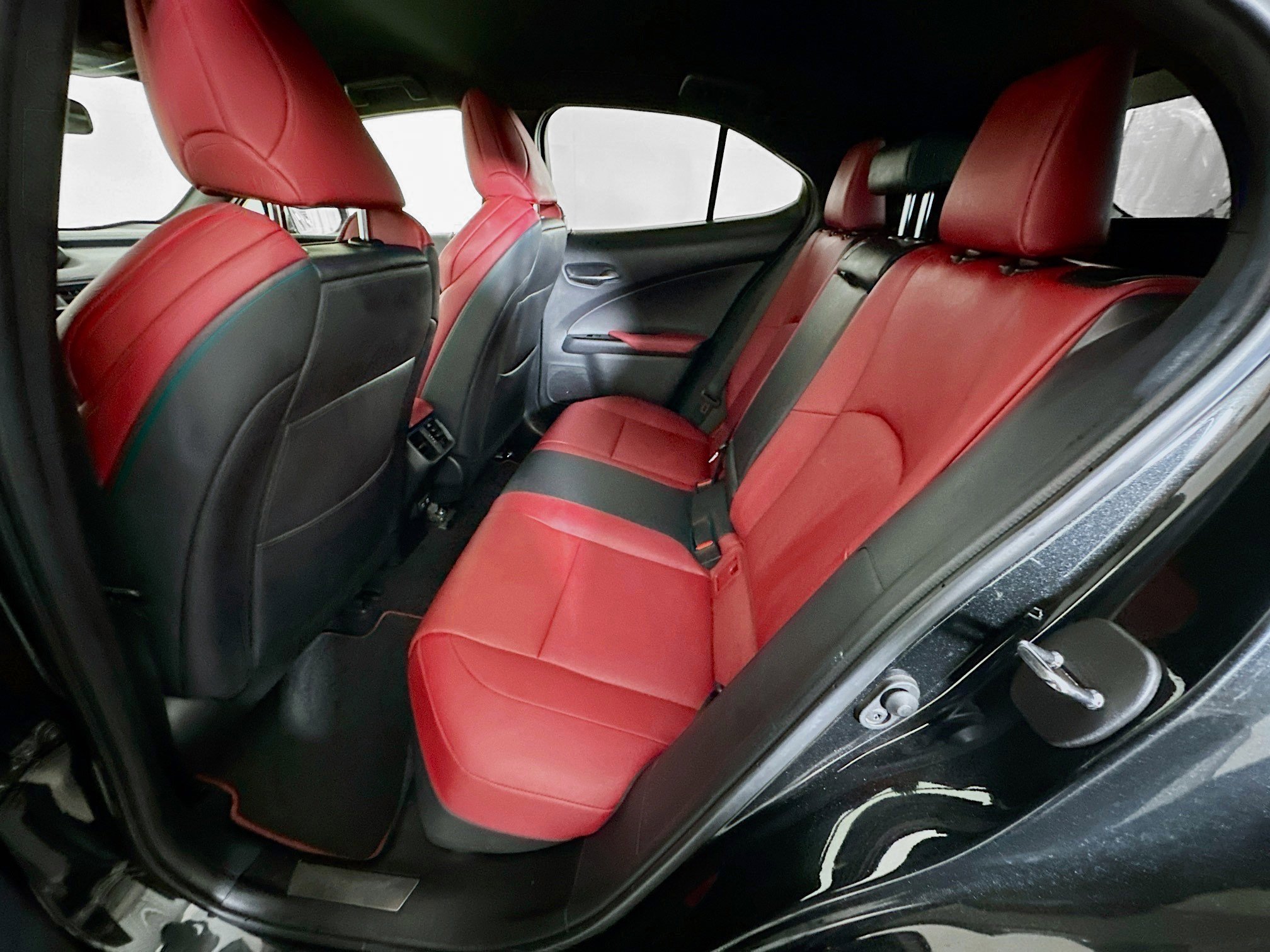 Used 2020 Lexus UX 200 F Sport w/ Accessory Package 2 FWD image 27