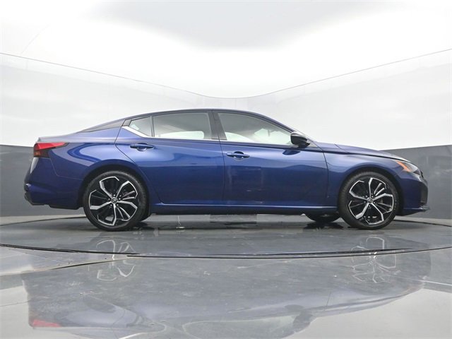Used 2023 Nissan Altima 2.5 SR image 52