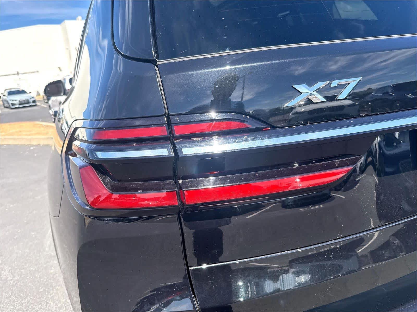 Used 2023 BMW X7 xDrive40i AWD/4WD image 26