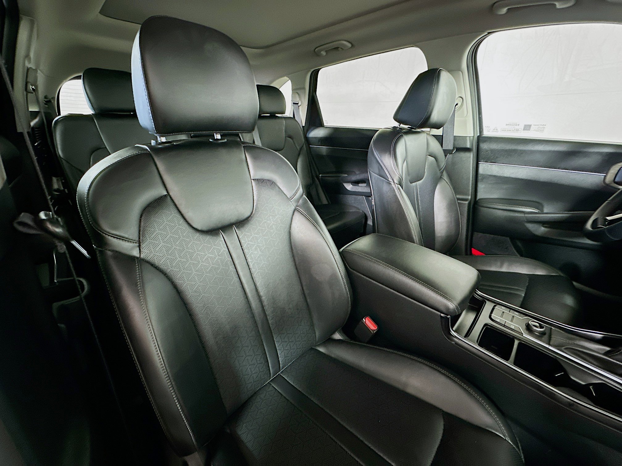 Used 2023 Kia Sorento S w/ Panoramic Sunroof Package image 29