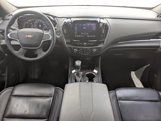 Used 2023 Chevrolet Traverse Premier FWD image 40