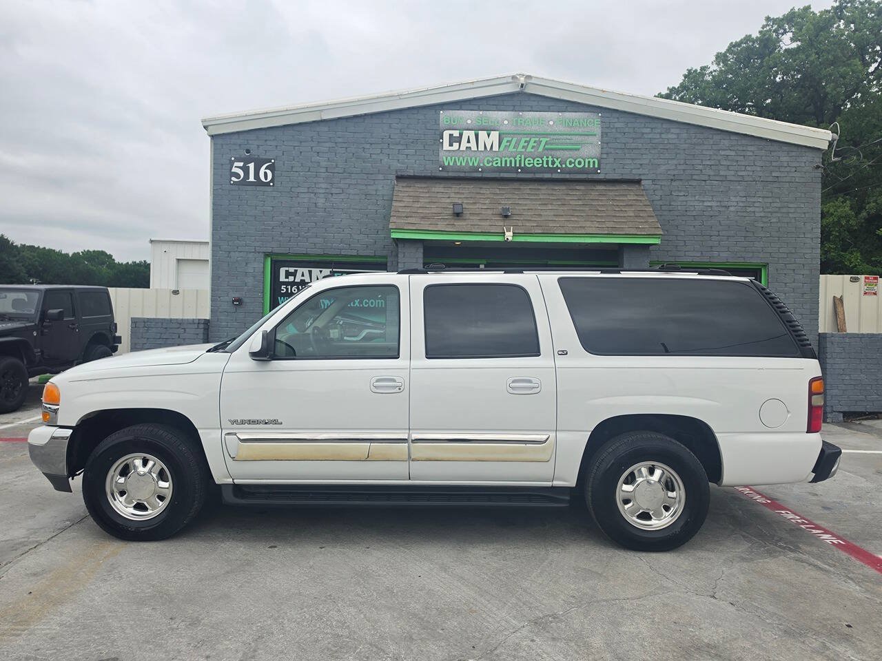 Used 2003 GMC Yukon XL SLT w/ 1SD Preferred Equipment Group RWD image 18