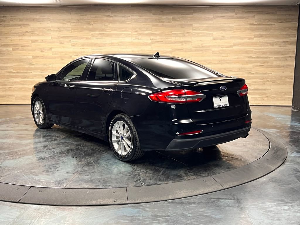 Used 2020 Ford Fusion SE image 22