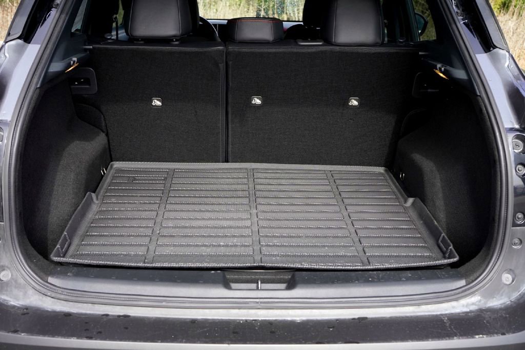 Used 2025 Nissan Kicks SR image 28