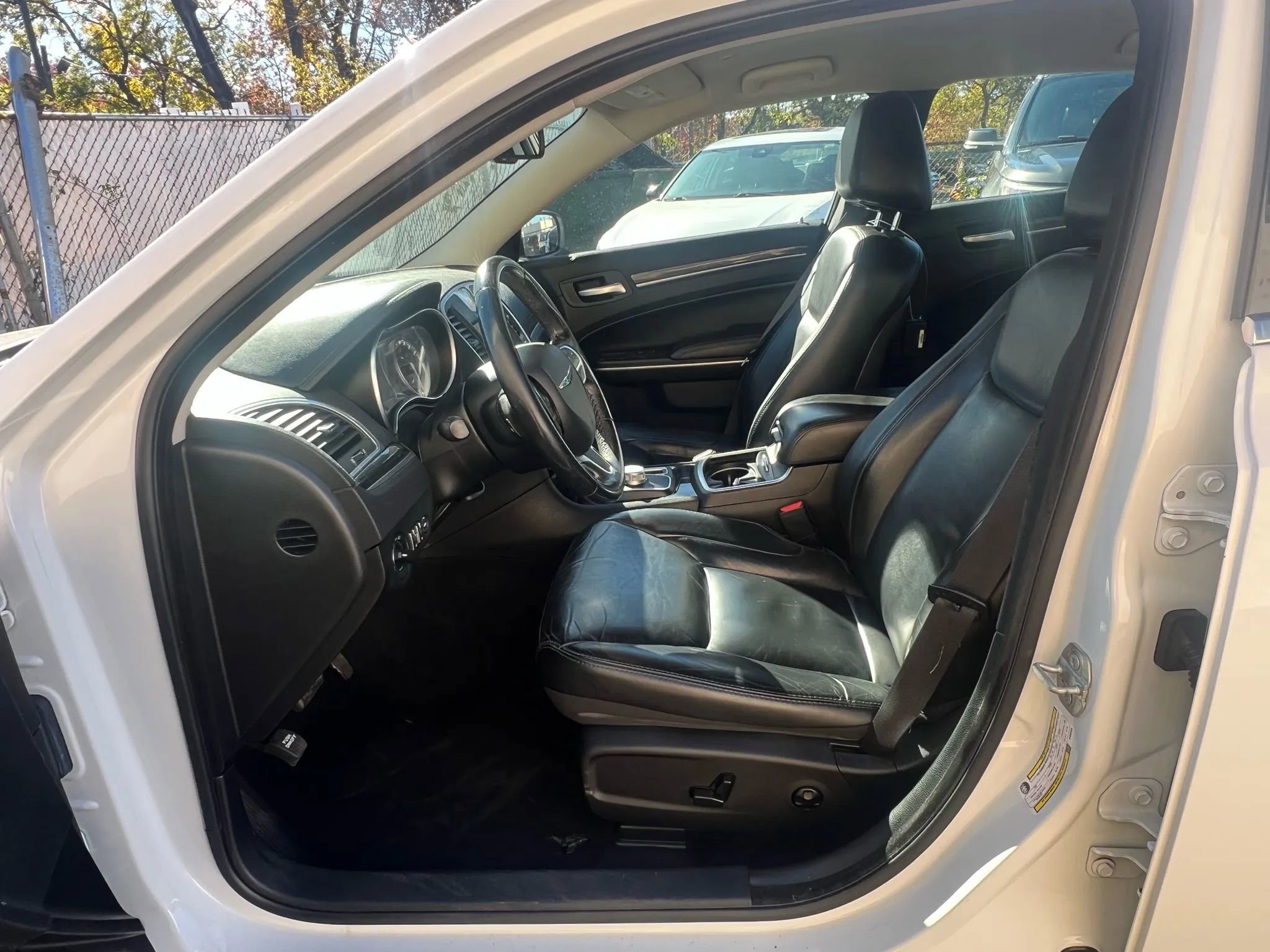 Used 2019 Chrysler 300 Touring L w/ Quick Order Package 22F image 26