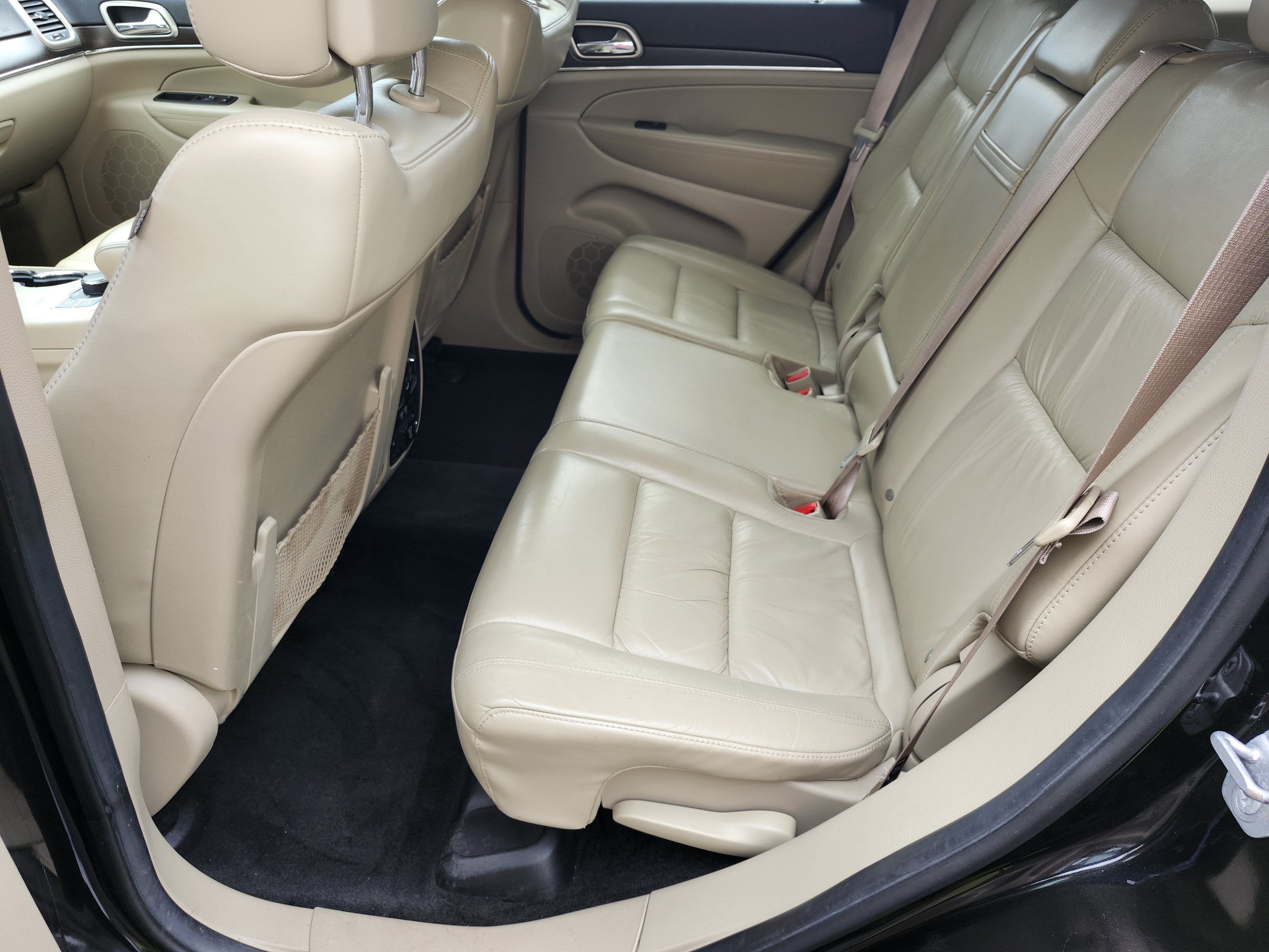 Used 2014 Jeep Grand Cherokee Limited AWD/4WD image 5