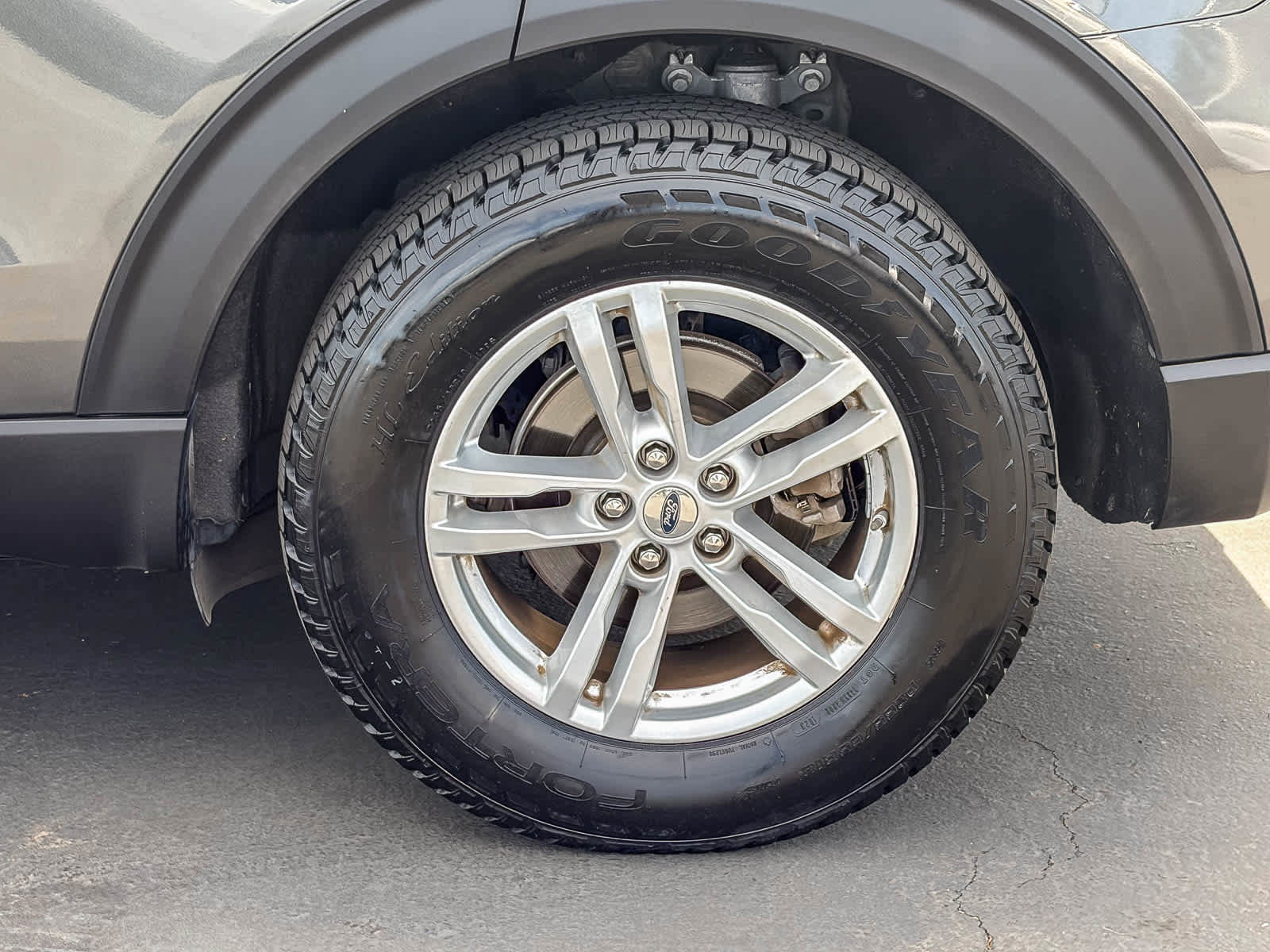 Used 2020 Ford Explorer XLT image 10