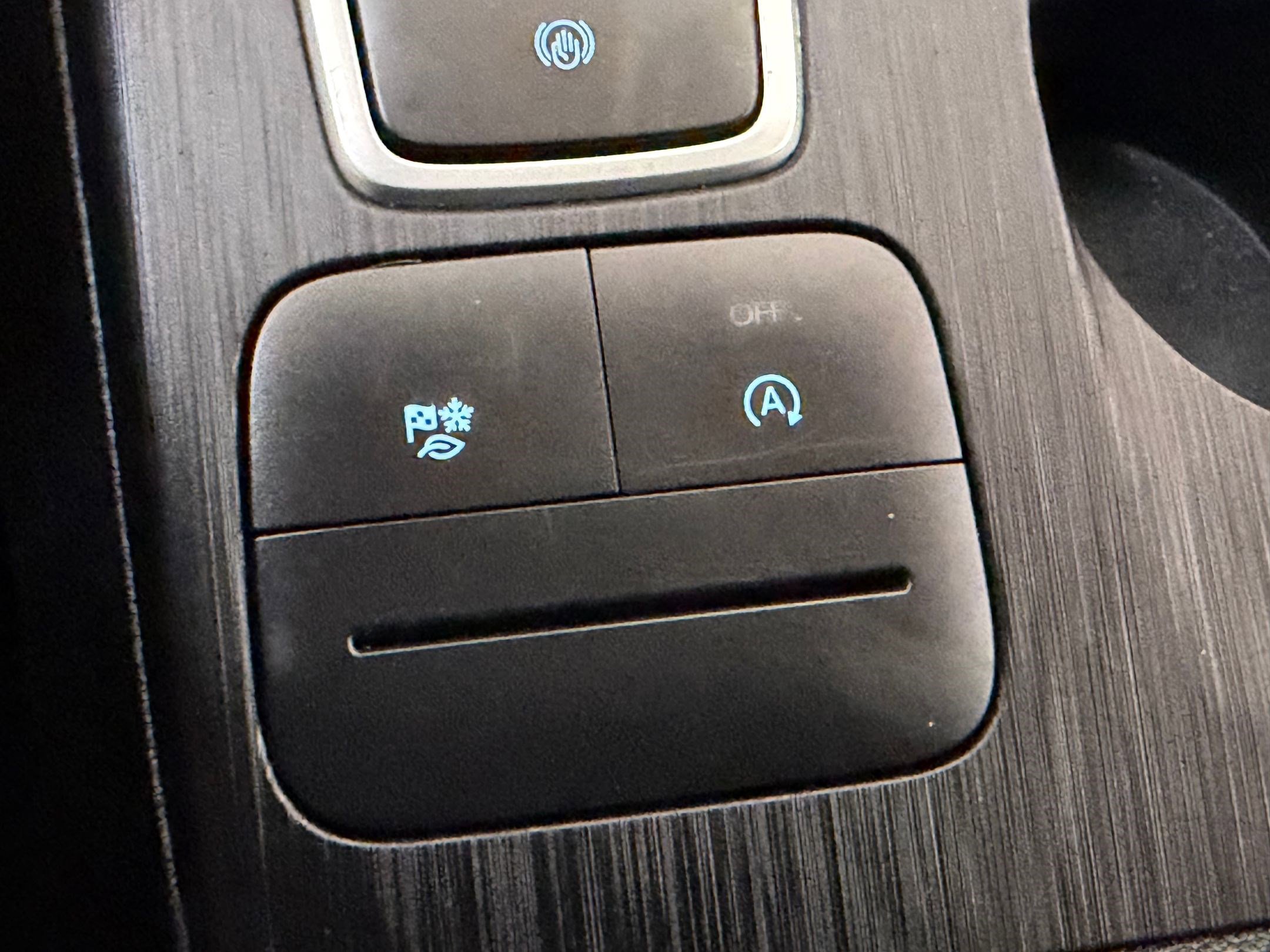 Used 2022 Ford Escape SE image 25