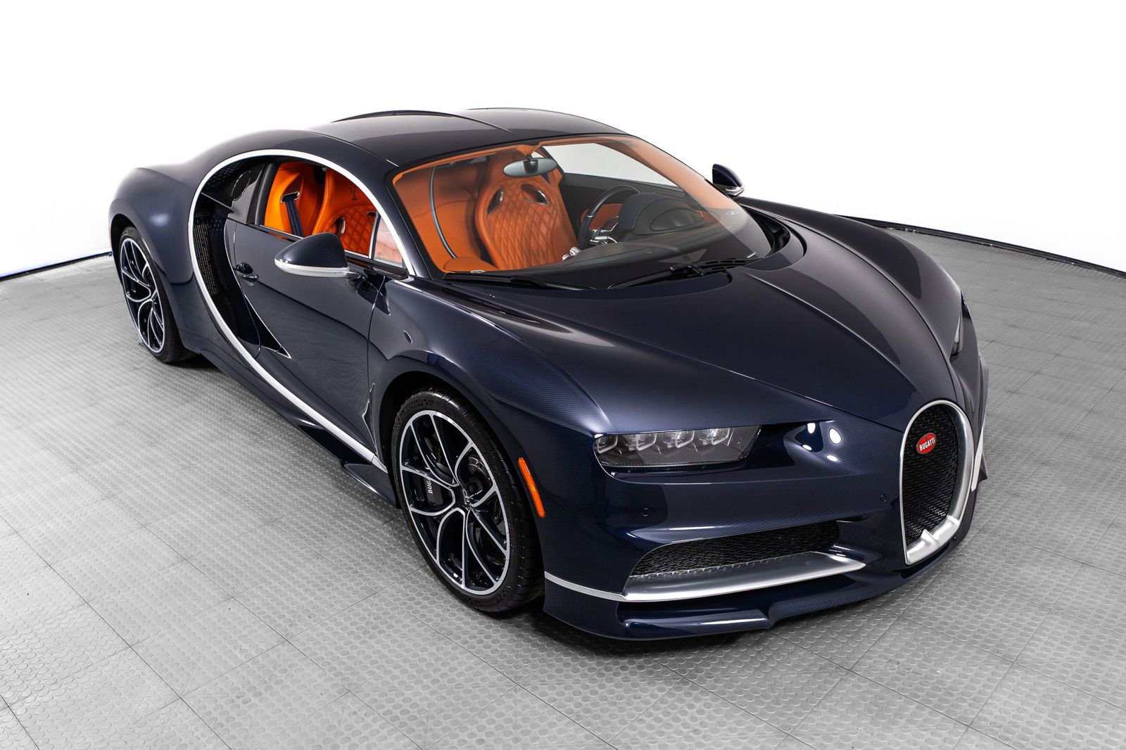 Used 2018 Bugatti Chiron image 12