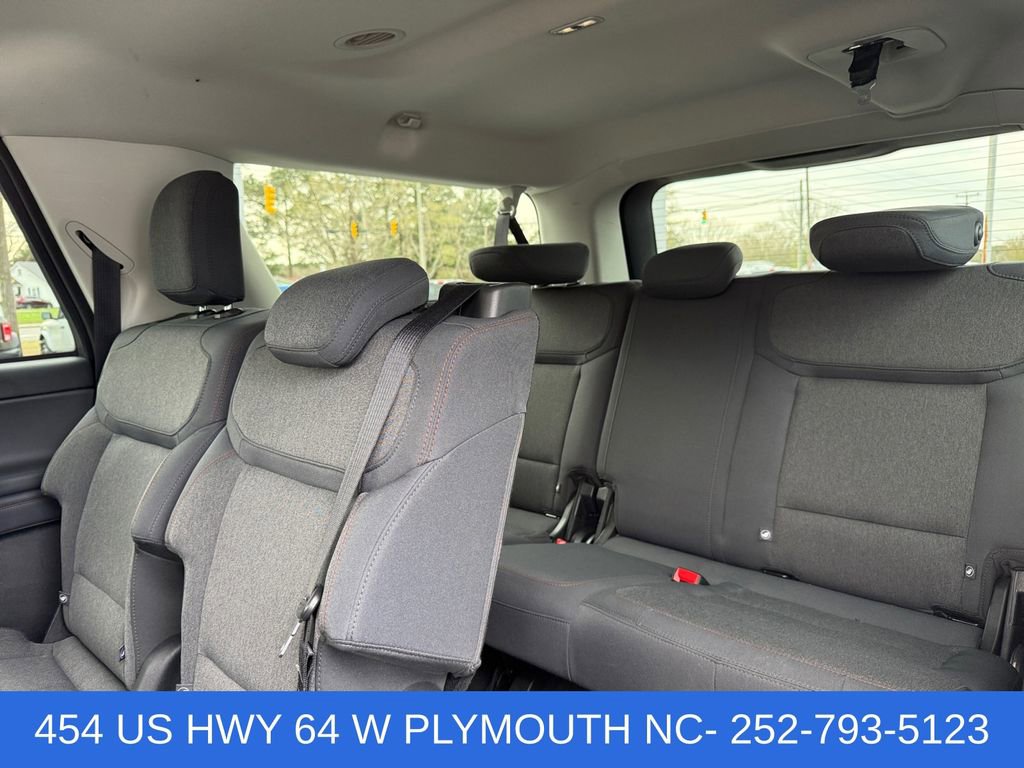 Used 2025 Ford Expedition Max Active AWD/4WD image 25