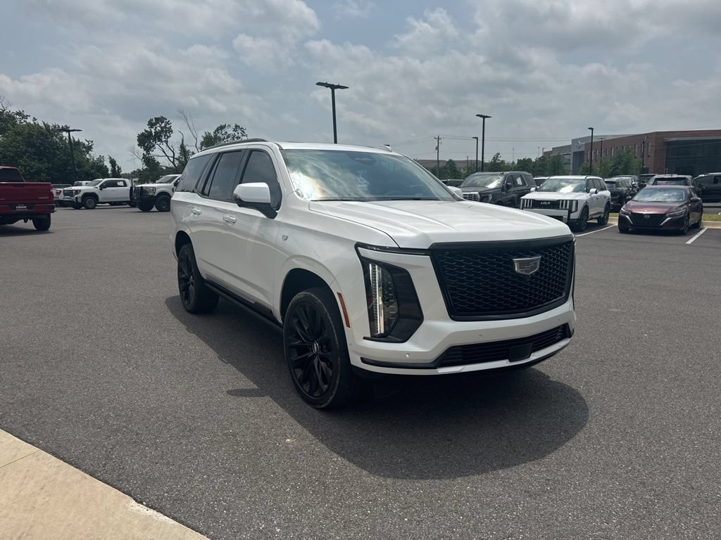 Used 2025 Cadillac Escalade Sport Platinum w/ LPO, ONYX Package AWD/4WD image 2