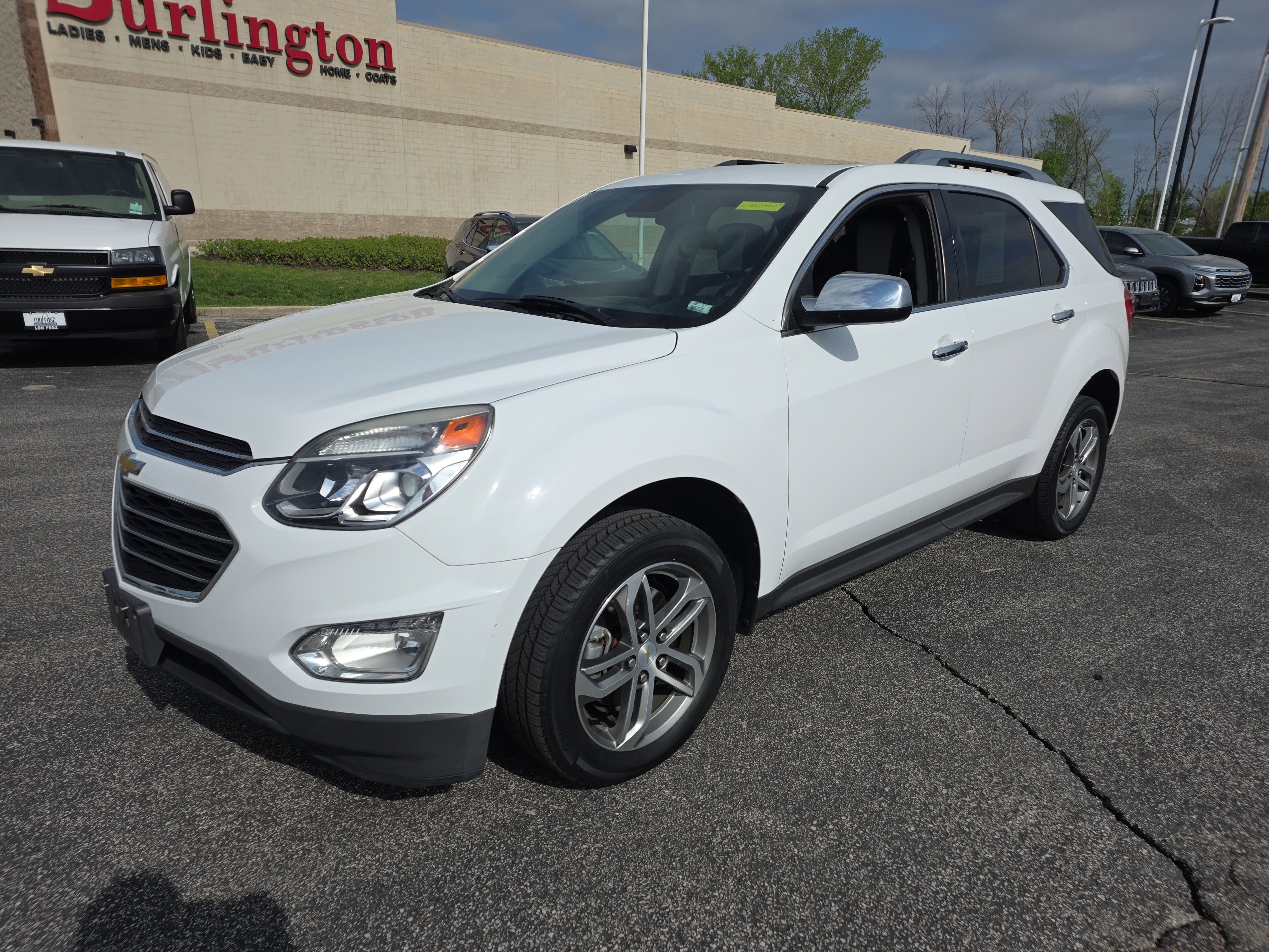 Used 2017 Chevrolet Equinox Premier w/ Enhanced Convenience Package image 7