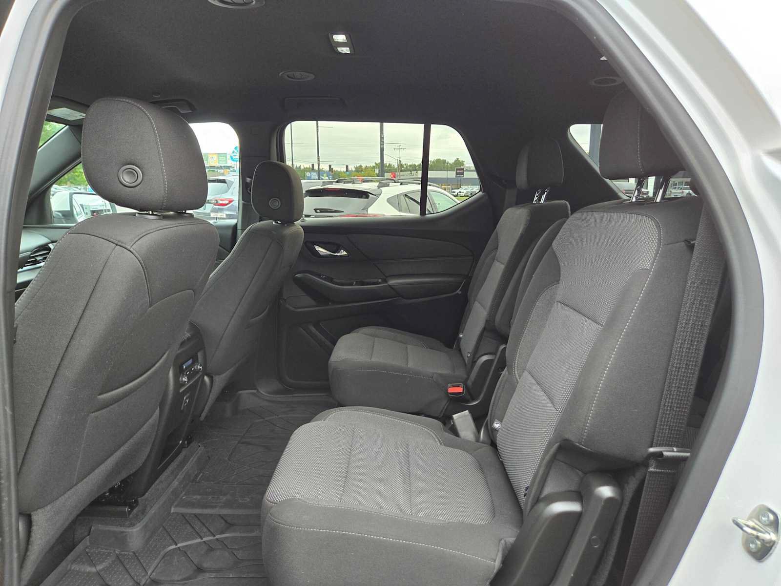 Used 2023 Chevrolet Traverse LT w/ LPO, Floor Liner Package AWD/4WD image 16